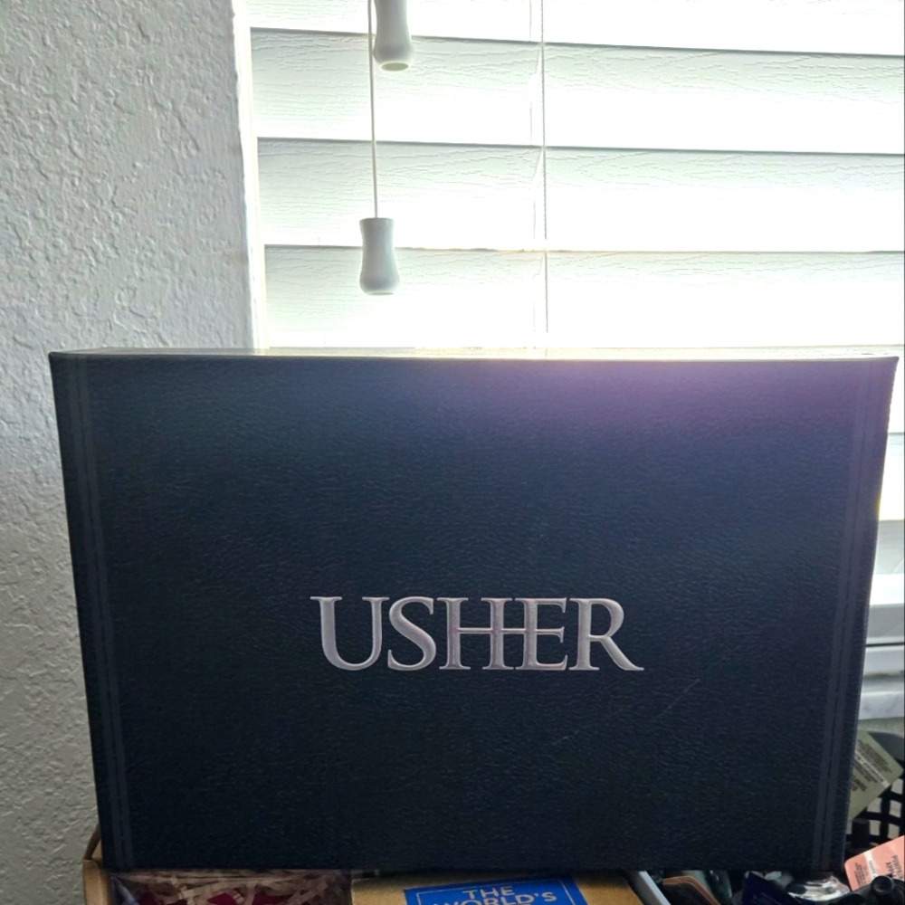 Clearance ☆ Usher EMPTY Fragrance Box ☆ Large